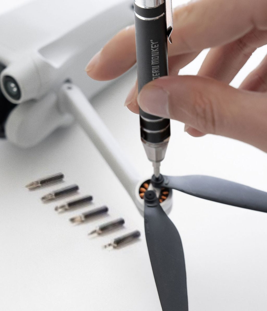 Modern Monkey® Screw’D Up 6-in-1 Mini Led Screwdriver