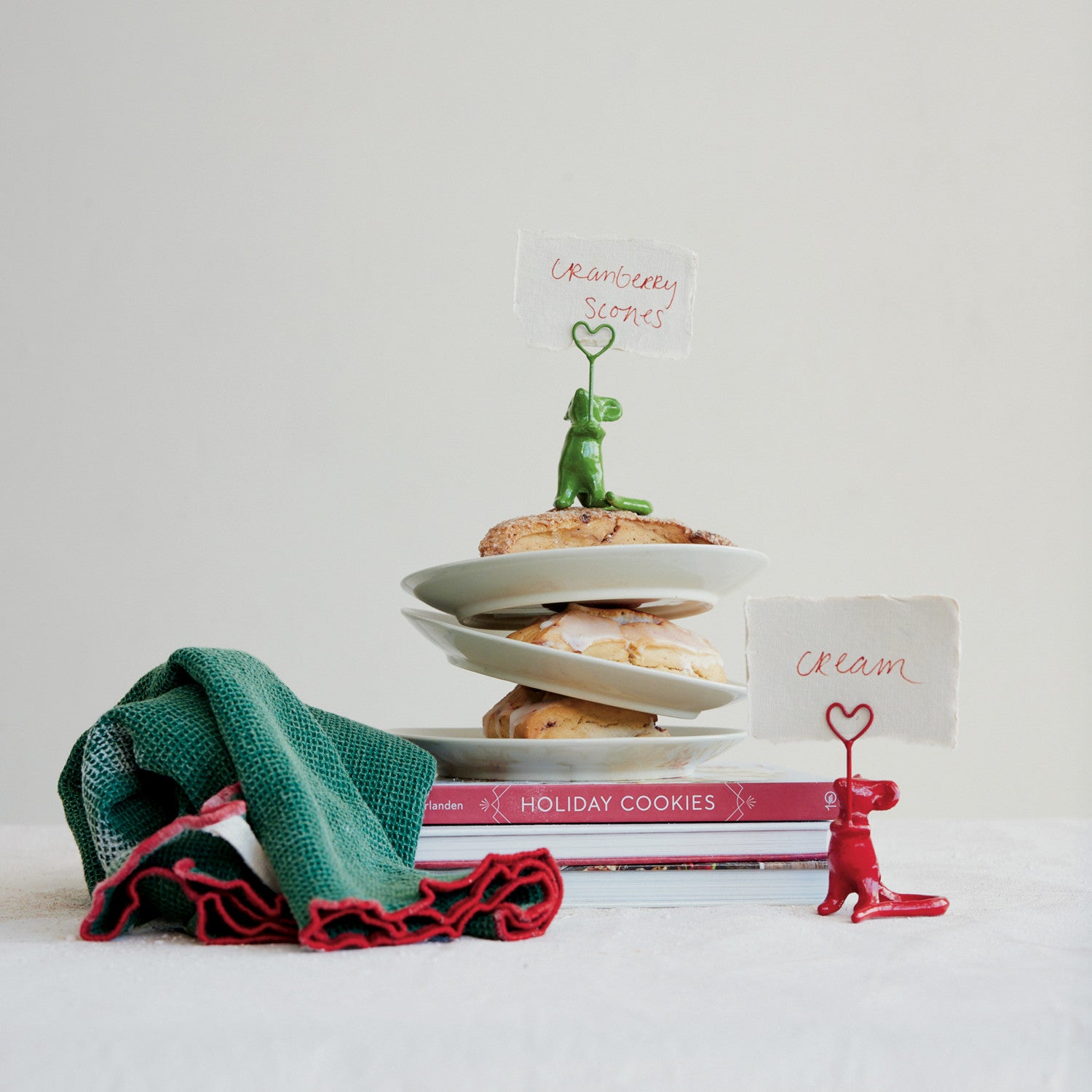 Enameled Cast Iron Mouse with Heart Shaped Place Card/Photo Holder, 2 Colors